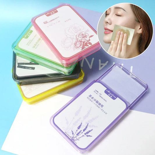 300 oil-absorbing face sheets for summer oil control and makeup touch-ups.